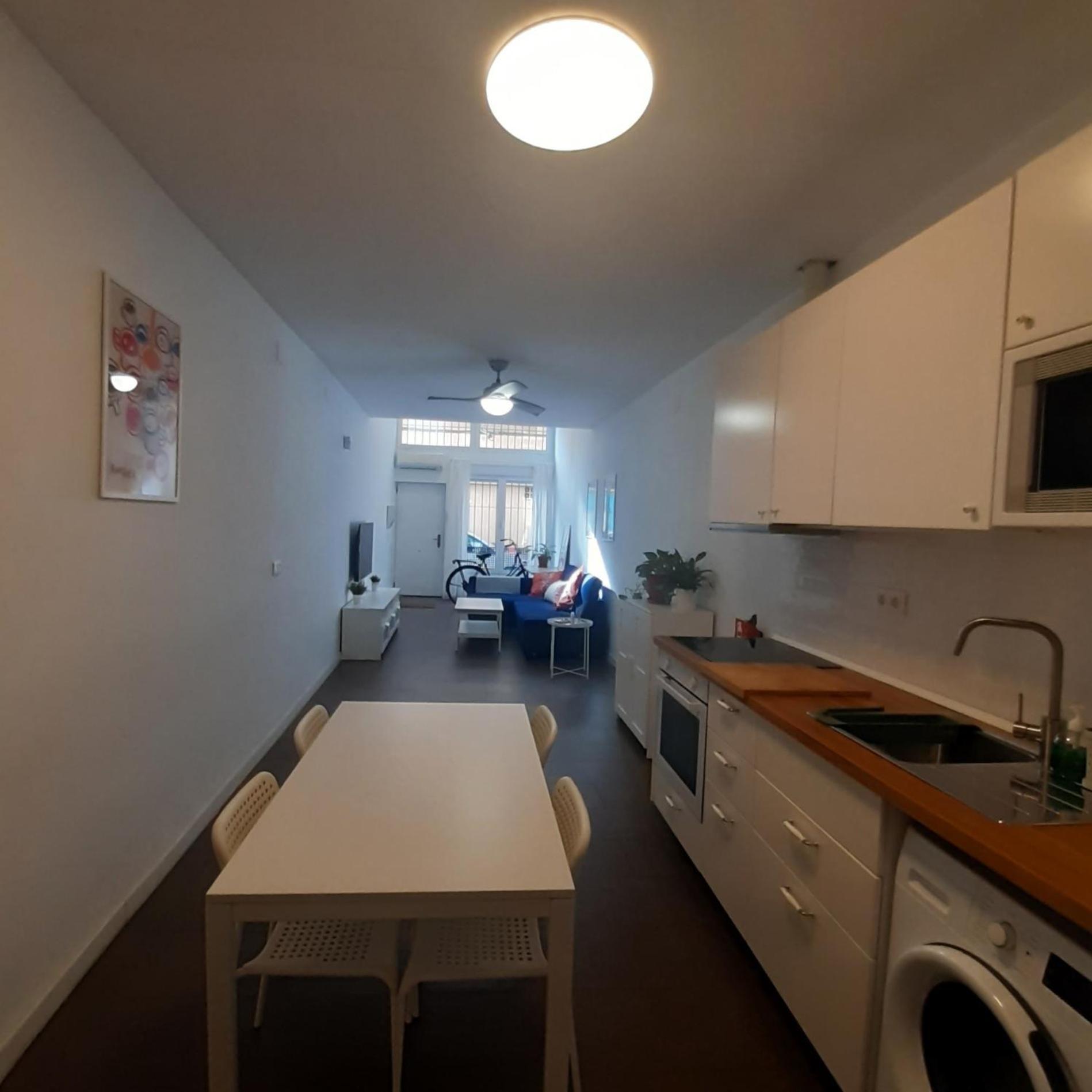 La Caramba Amplio Apartamento En La Playa Malaga Luaran gambar