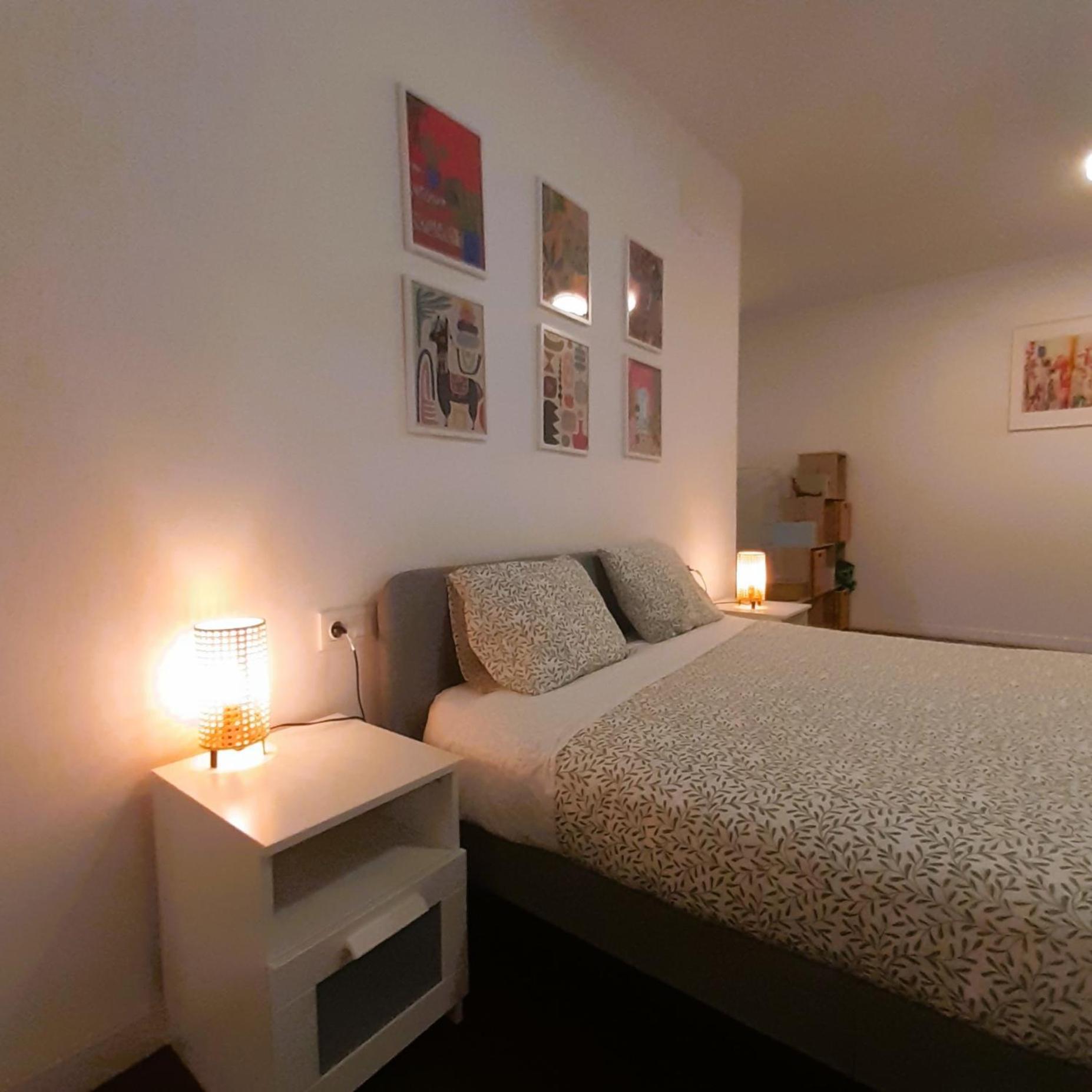 La Caramba Amplio Apartamento En La Playa Malaga Luaran gambar