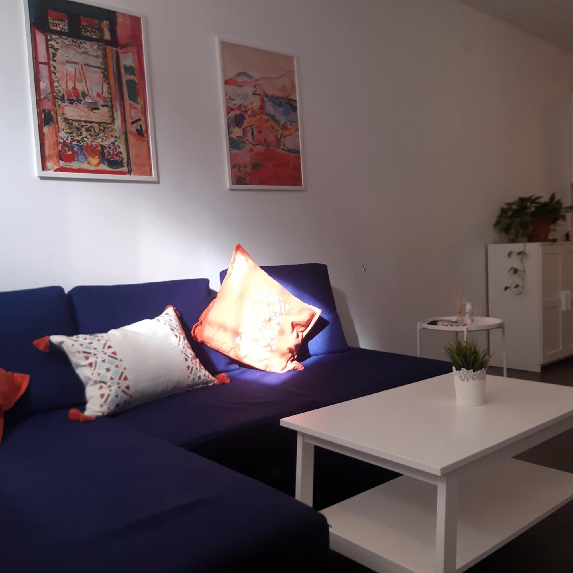 La Caramba Amplio Apartamento En La Playa Malaga Luaran gambar